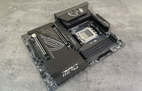 Материнская плата MSI MPG X870E Carbon WiFi на чипсете AMD X870E: