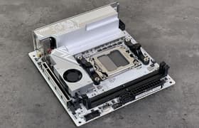Материнская плата MSI MPG B850I Edge Ti WiFi форм-фактора Mini-ITX: