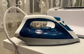 Утюг Tefal Easy Steam FV1920E0: