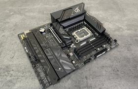 Материнская плата Asus ROG Strix B860-F Gaming WiFi на чипсете Intel B860: