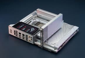Материнская плата Asus ROG Crosshair X870E Glacial на чипсете AMD X870E: