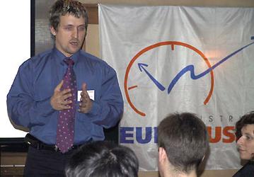 EuroBusiness и Canon провели семинар &laquo;Цифровые фото и видеокамеры Canon 2004&raquo;