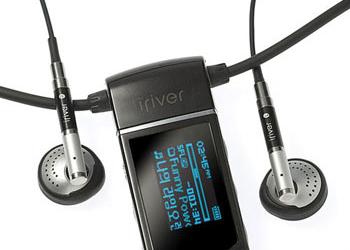 Плеер-кулон iriver N-10 с 1 Гб памяти: уже в российской рознице