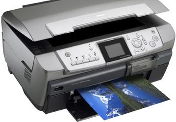 Epson Stylus Photo RX700 —  новый фотоцентр класса Hi-End: ждем этим летом
