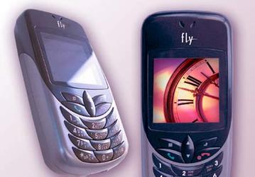 Fly V25: новый мобильный телефон на российском рынке