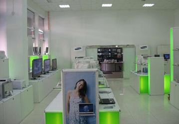 В Санкт-Петербурге открыт фирменный магазин Samsung