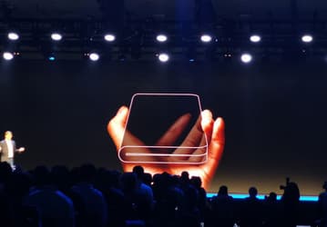 Складной смартфон Samsung с гибким экраном будет стоить $1770, планируемый объем первой партии - 1 млн единиц