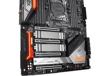Gigabyte X299 Aorus Master — топовая системная плата без единого слота PCIe x1