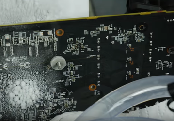 Видеокарту AMD Radeon RX 590 удалось заставить работать на рекордной частоте GPU