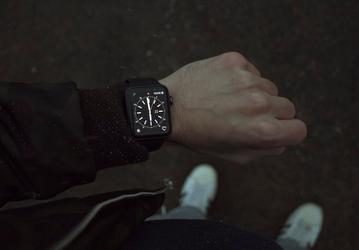 Российская таможня выплатит Apple 147,2 млн рублей за приравнивание Apple Watch к часам