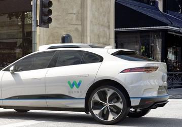 Waymo запустит первый в мире коммерческий сервис беспилотных такси уже через несколько недель