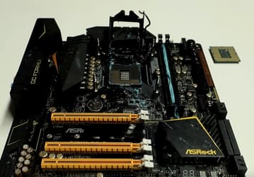 Процессор Intel Core i9-9900K удалось разогнать до 5,50 ГГц в плате на чипсете Z170