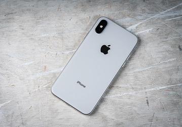 Уязвимость позволяет злоумышленникам получить доступ к файлам на смартфоне Apple iPhone X по Wi-Fi