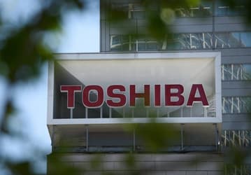 Toshiba представила пятилетний план, предусматривающий продажу дочерних компаний и увольнение примерно 7000 сотрудников