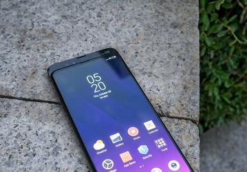 Слайдер Xiaomi Mi Mix 3 в тесте на выносливость выдержал 350 000 раскрытий 