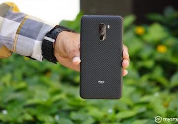 «Стабильное» обновление до Android 9.0 Pie испортило дешёвый флагман Xiaomi Pocophone F1