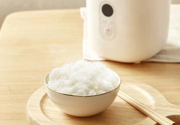 Xiaomi OCooker Compact 1.2L Mini Cooker — очень дешёвая рисоварка стоимостью всего 14 долларов