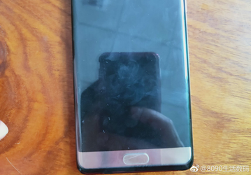 Фото дня: новый флагман Samsung Galaxy S10+ сравнили с... Galaxy Note7