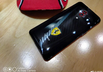 Первое фото Lenovo Z5 Pro GT Ferrari Edition