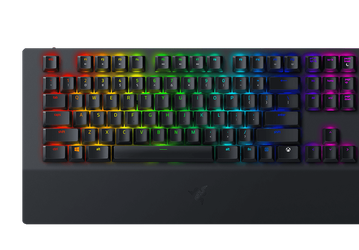 Комплект Razer Turret из клавиатуры и мышки для консолей Xbox One стоит почти столько же, сколько и приставка
