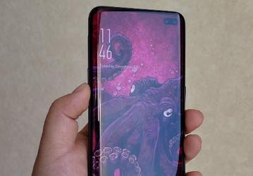 Видео дня: самая реалистичная копия Samsung Galaxy S10+