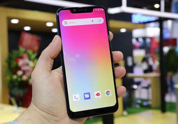 Doogee VE — младший брат смартфона Doogee V, представленный в двух вариантах на разных SoC