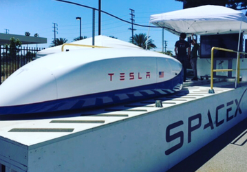 Компания Илона Маска намерена в ближайшее время разогнать тестовый модуль Hyperloop до половины скорости звука