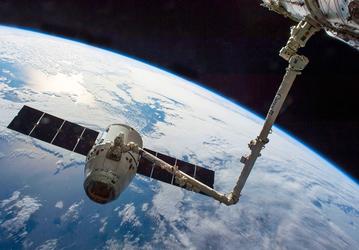 NASA потратит на доставку грузов к МКС на 400 млн долларов больше запланированного из-за SpaceX