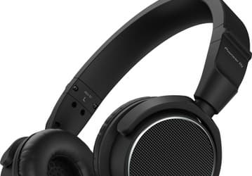 Профессиональные наушники Pioneer DJ HDJ-S7 предложены в двух вариантах