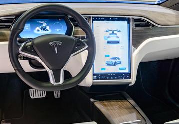 Tesla не считает себя виноватой в недавней аварии со смертельным исходом