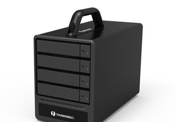 Дисковый массив Stardom SR4-TB3 оснащен интерфейсом Thunderbolt 3