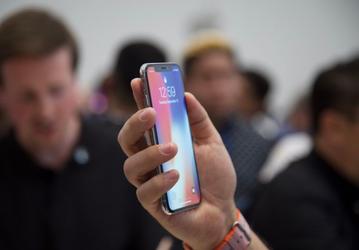 Экраны OLED для iPhone Xs могут поставляться по сниженным ценам