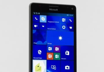 Microsoft распродала смартфоны с Windows Phone 