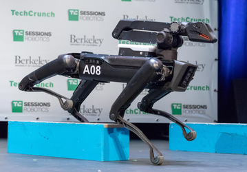 Роботы Boston Dynamics SpotMini в следующем году поступят в продажу