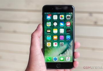 Apple признала проблему с микрофоном в смартфонах iPhone 7 и 7 Plus