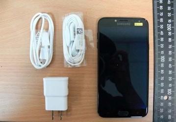Появились фотографии смартфона Samsung Galaxy J4