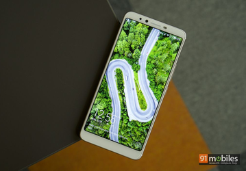 Смартфон Tecno Camon iClick ориентирован на поклонников селфи