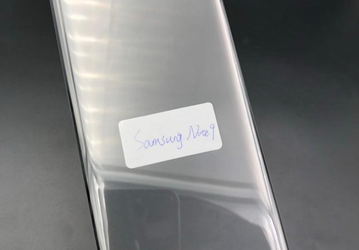 Фронтальная панель смартфона Samsung Galaxy Note9 запечатлена на фотографиях и в видеоролике