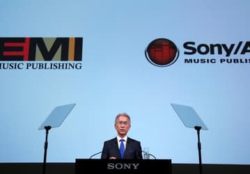 Sony становится крупнейшим музыкальным издателем, покупая EMI за 2,3 млрд долларов