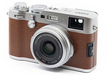 Представлен новый вариант компактной камеры Fujifilm X100F формата APS-C