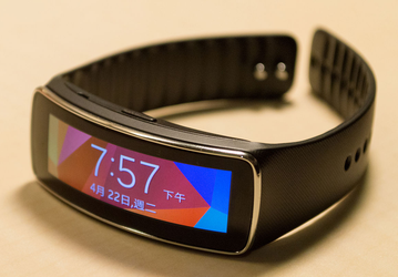 Новый фитнес-браслет Samsung может называться Fit Plus 