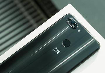 Председатель ZTE извинился перед клиентами и сотрудниками фирмы за ситуацию с санкциями США 