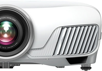 Epson доминирует на рынке проекторов Японии