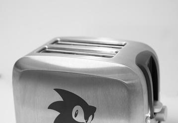 Sega выпустит тостер в честь легендарного персонажа Sonic the Hedgehog