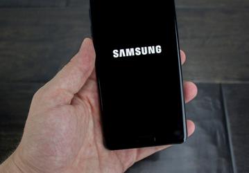 В линейку смартфонов Samsung Galaxy S10 может войти модель с пятидюймовым экраном