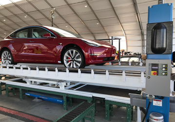 Tesla строит гигантские «палатки» для того, чтобы нарастить темпы производства Model 3
