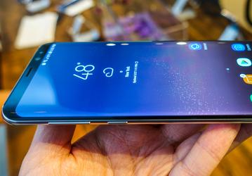 Бесспорным лидером рынка AMOLED продолжает оставаться Samsung Display