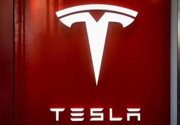 Пытаясь показать прибыль, Tesla попросит поставщиков компонентов вернуть деньги