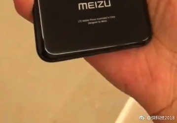 Появились фотографии смартфона Meizu с круглым дополнительным дисплеем