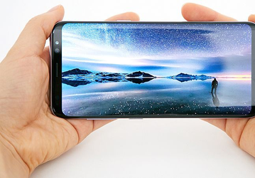Спрос на панели OLED растет, а рынок дисплеев сокращается